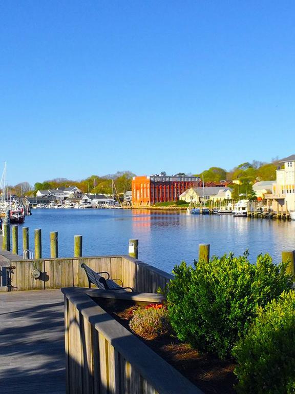The Whaler'S Inn Mystic Bagian luar foto